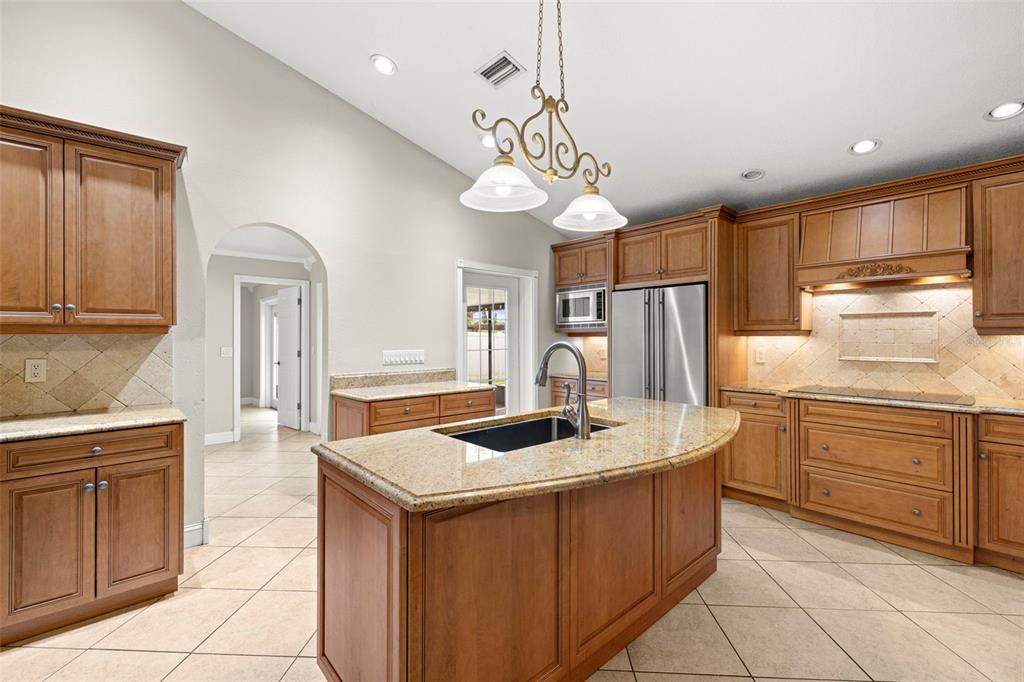 6712 Ranger Drive Tampa, FL 33615 - Photo 6 of 36