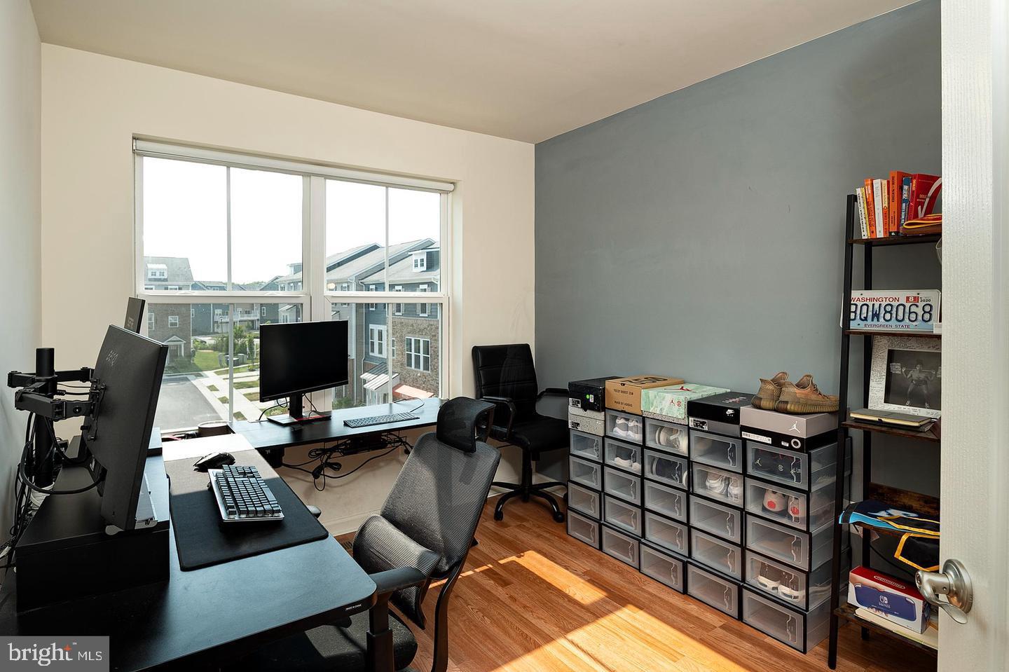 7123 Millstone Road Hanover, MD 21076 - Photo 12 of 13 Bright and modern home office space.