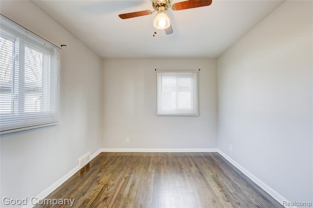 1303 Sycamore Drive Rochester, MI 48307 - Photo 25 of 53