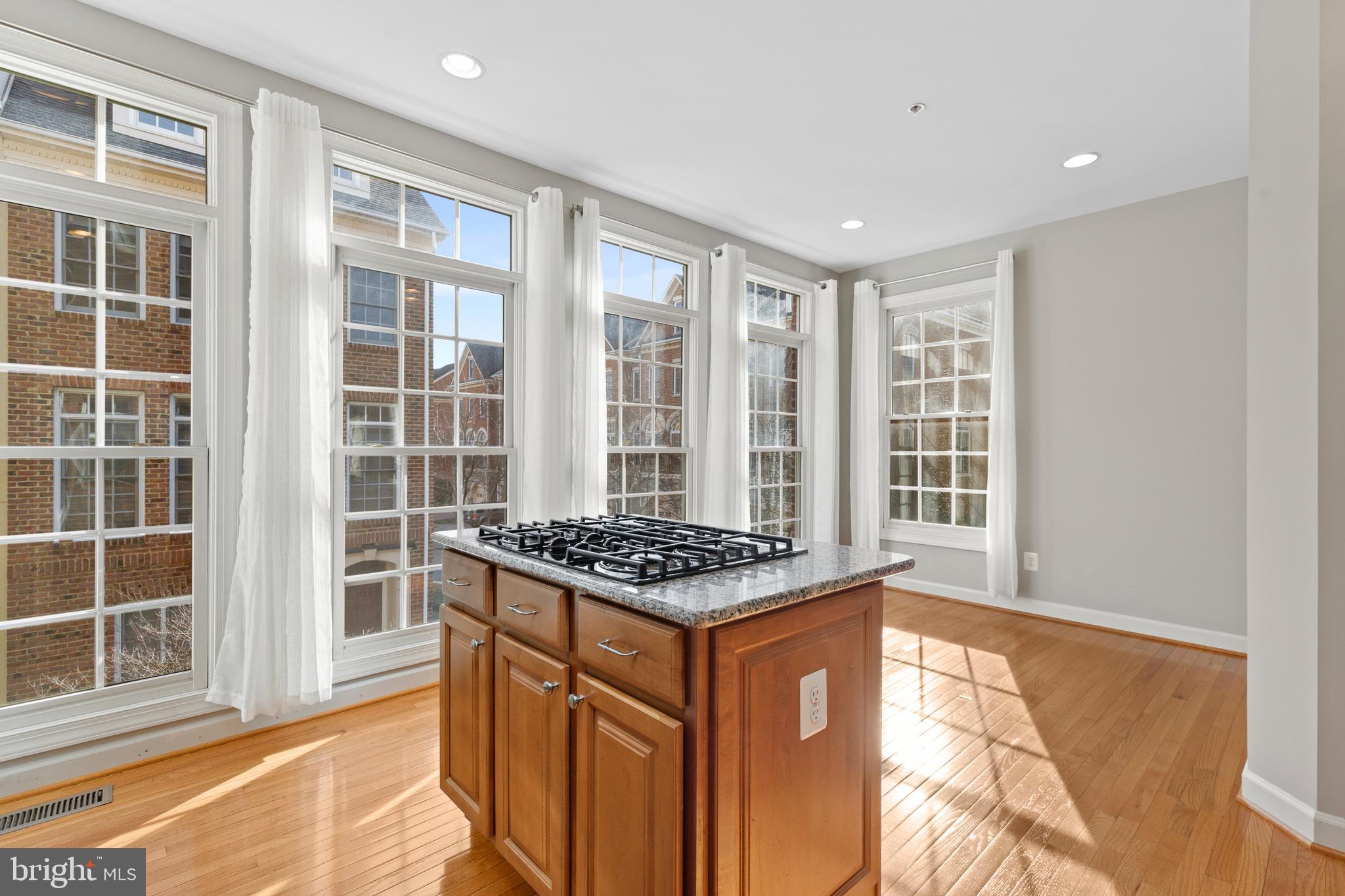 5174 Brawner Place Alexandria, VA 22304 - Photo 19 of 63