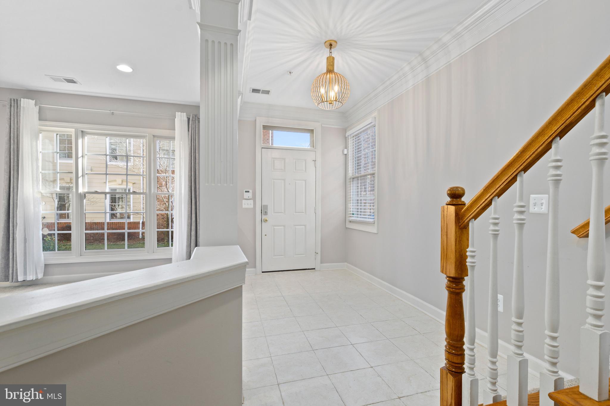 5174 Brawner Place Alexandria, VA 22304 - Photo 5 of 63