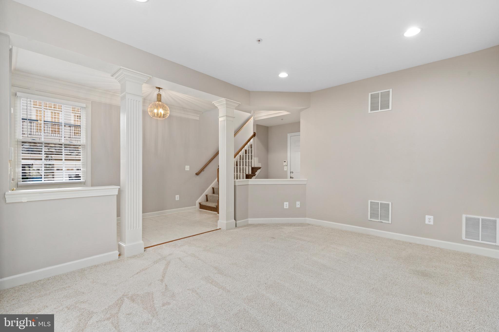 5174 Brawner Place Alexandria, VA 22304 - Photo 7 of 63