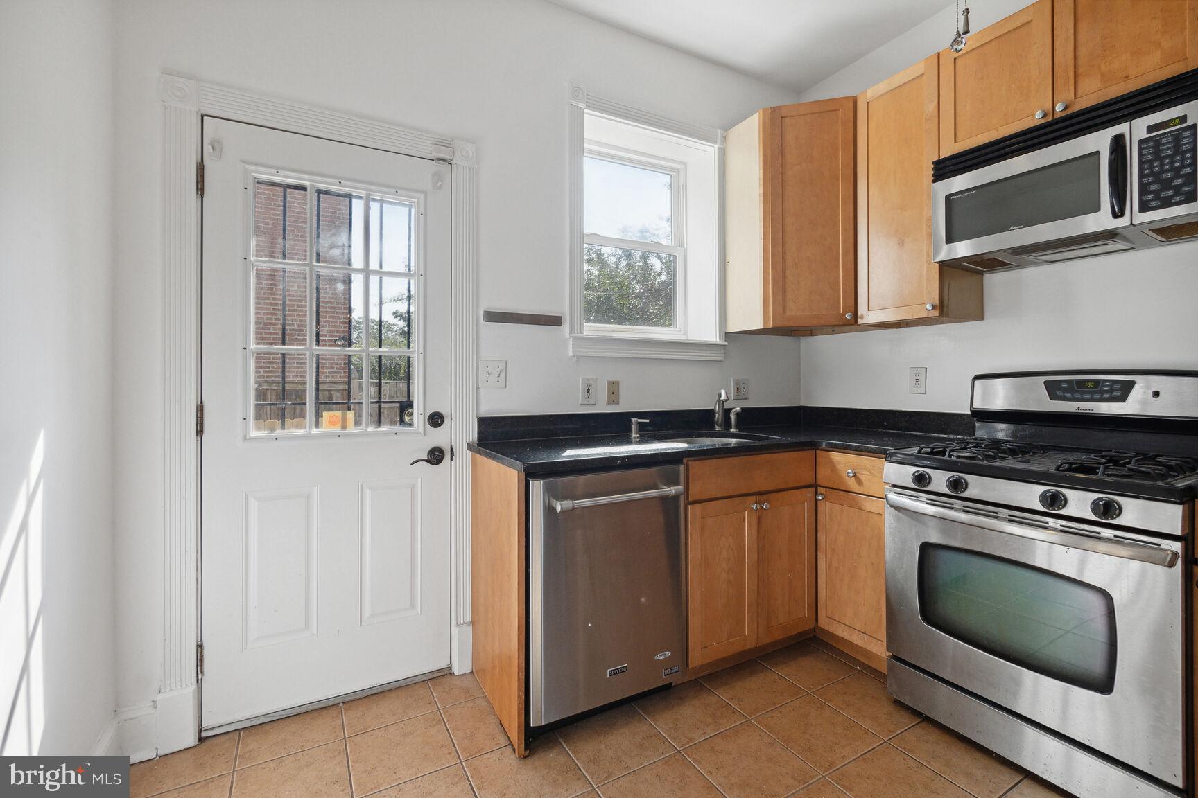 443 12th Street Northeast Washington, DC 20002 - Photo 11 of 27