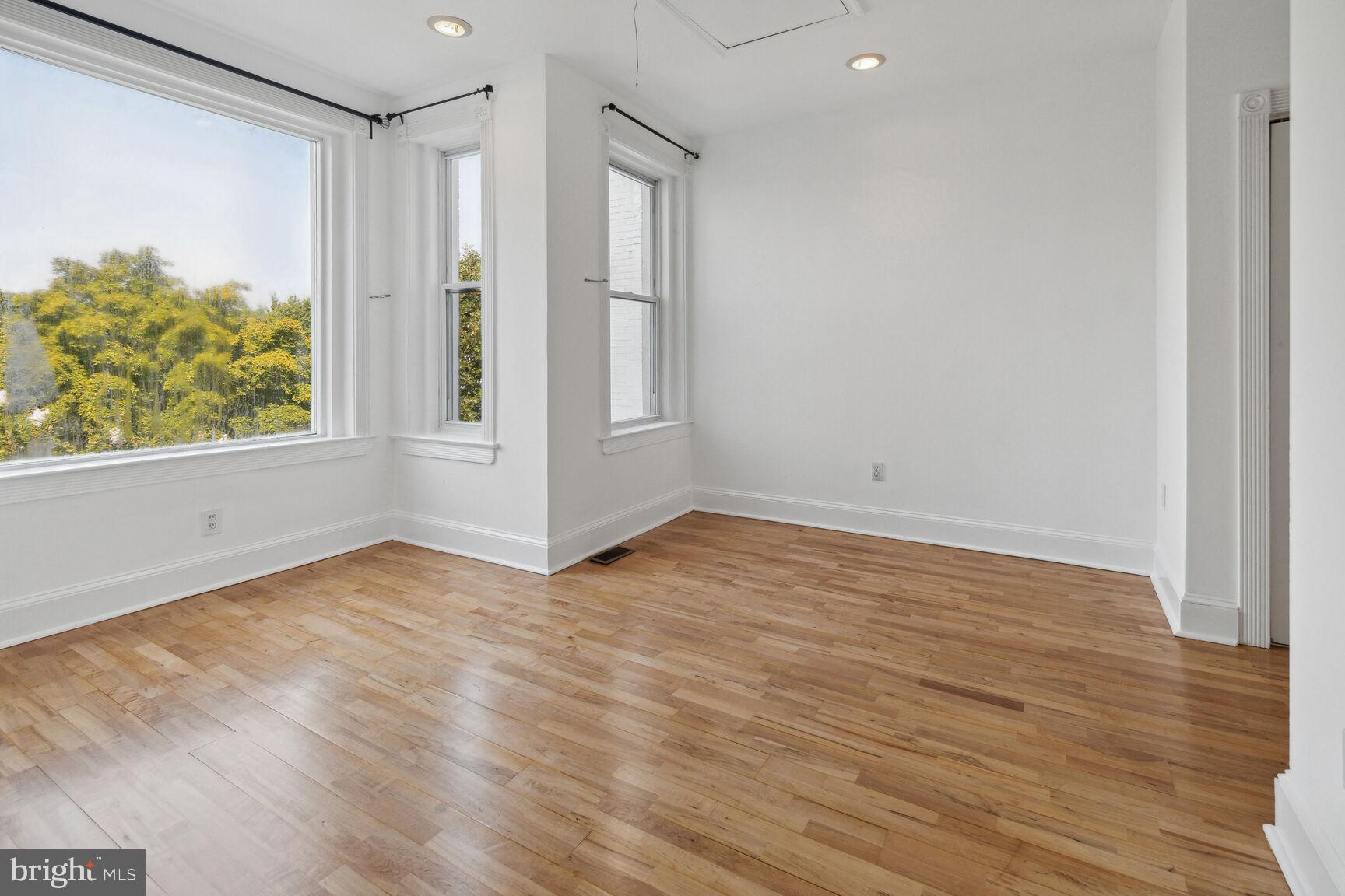 443 12th Street Northeast Washington, DC 20002 - Photo 16 of 27