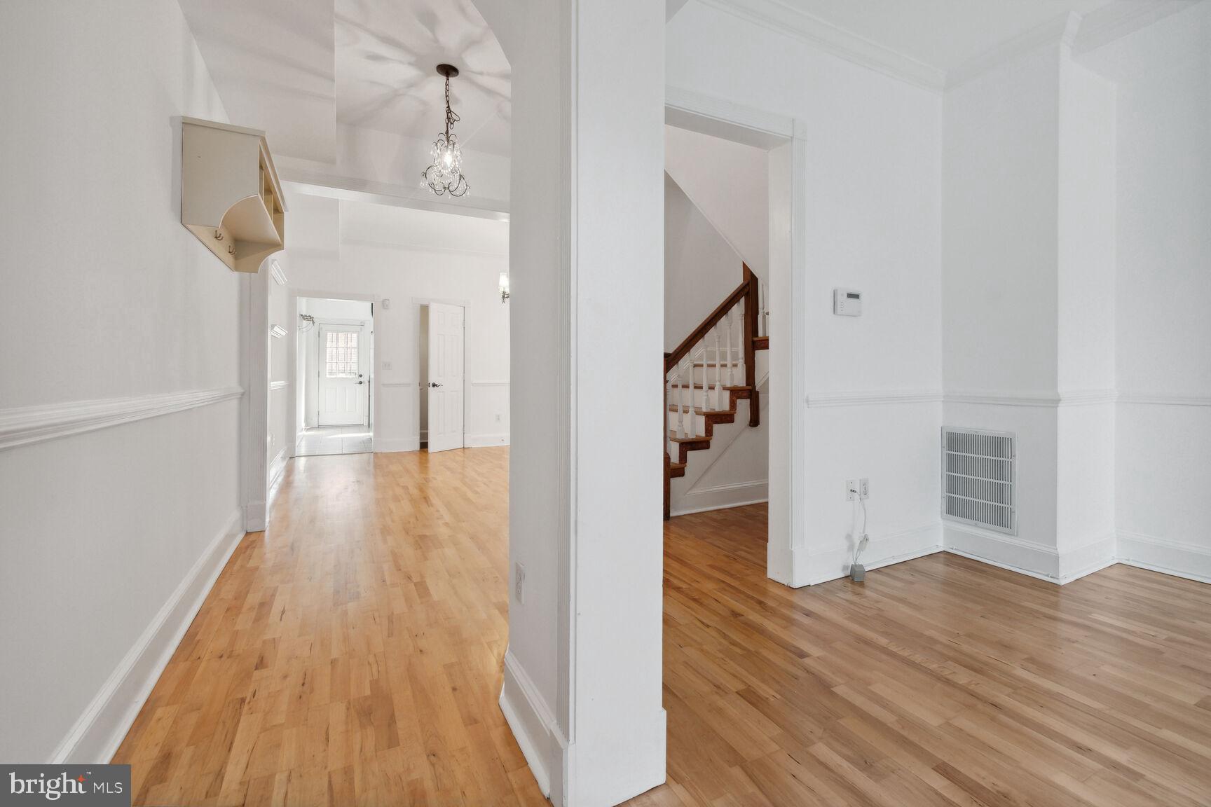 443 12th Street Northeast Washington, DC 20002 - Photo 4 of 27