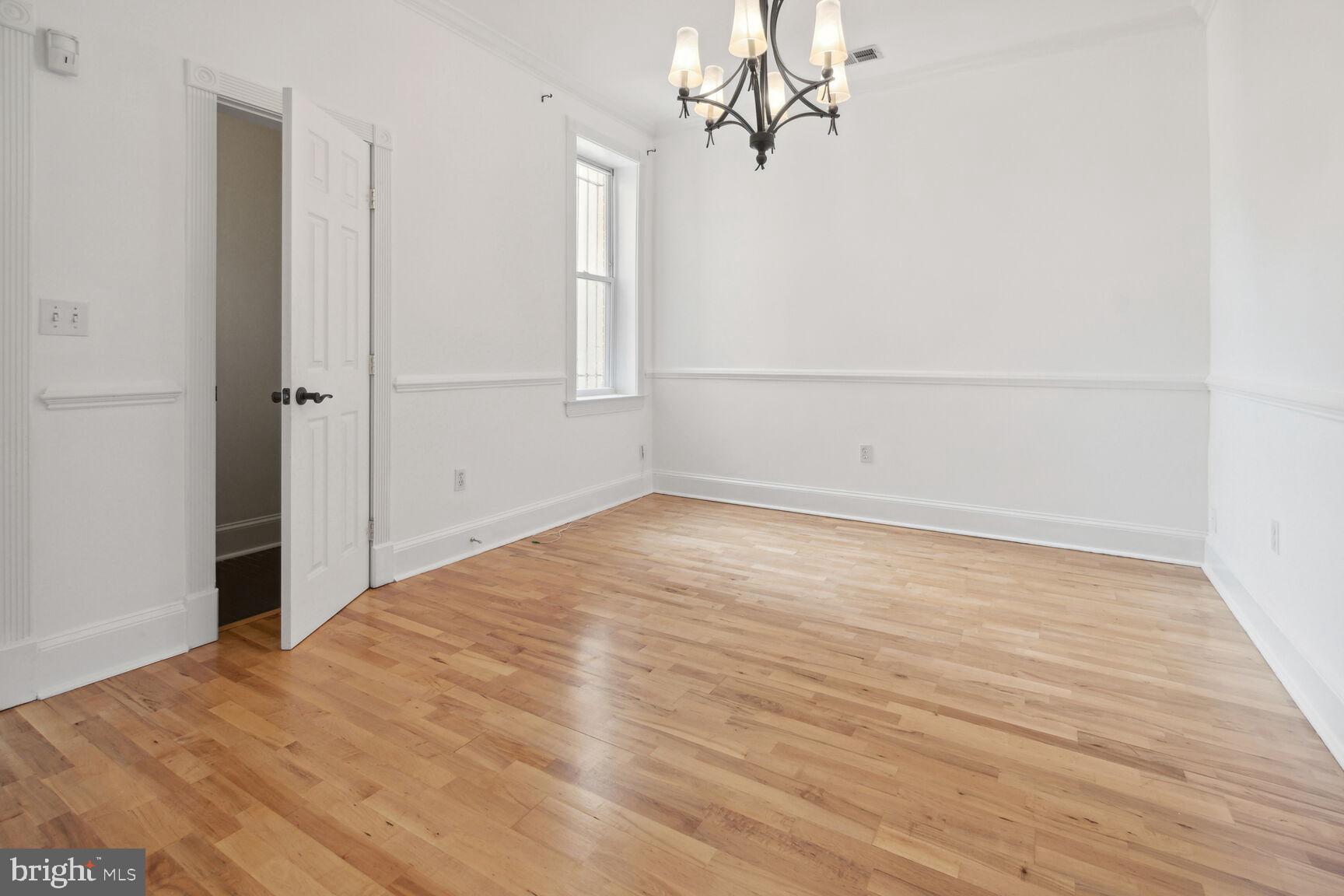 443 12th Street Northeast Washington, DC 20002 - Photo 8 of 27