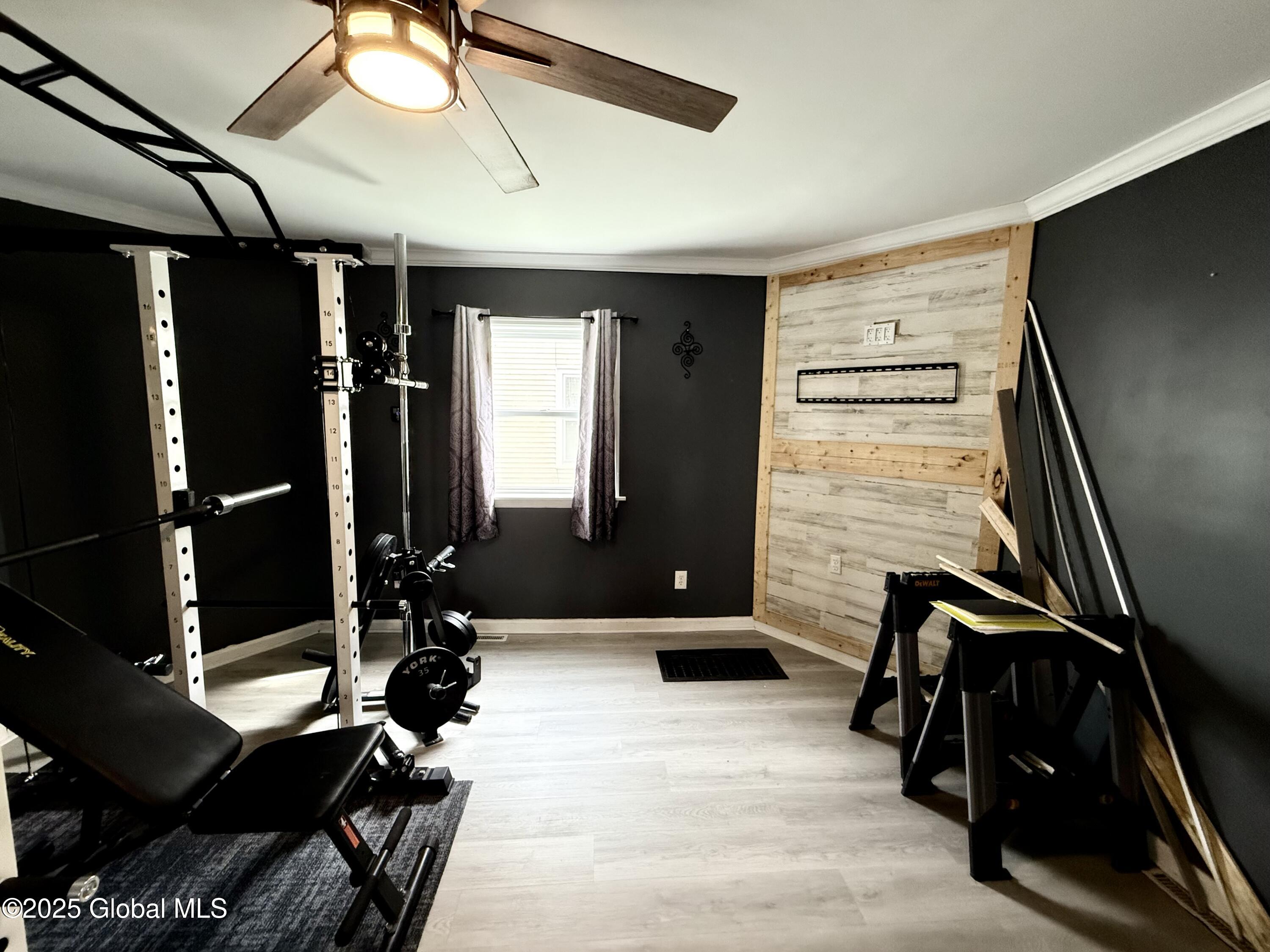 243 North Perry Street Johnstown, NY 12095 - Photo 10 of 28 IMG_1768