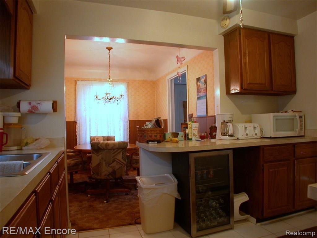 85 East Rutgers Avenue Pontiac, MI 48340 - Photo 5 of 48 DSCN6194.JPG