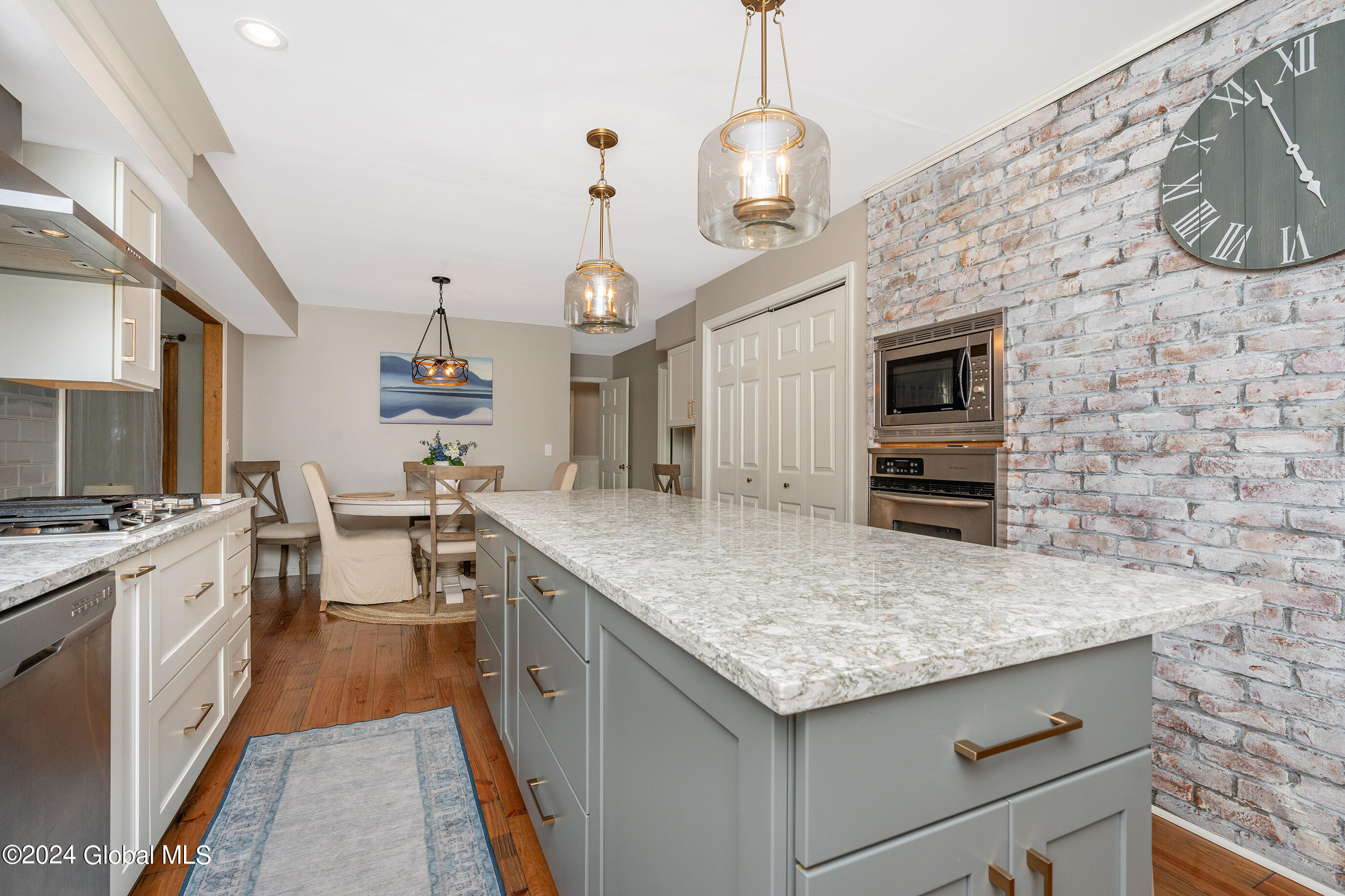 22 Ruxton Road Bethlehem, NY 12054 - Photo 17 of 60 031-22-Ruxton-Rd