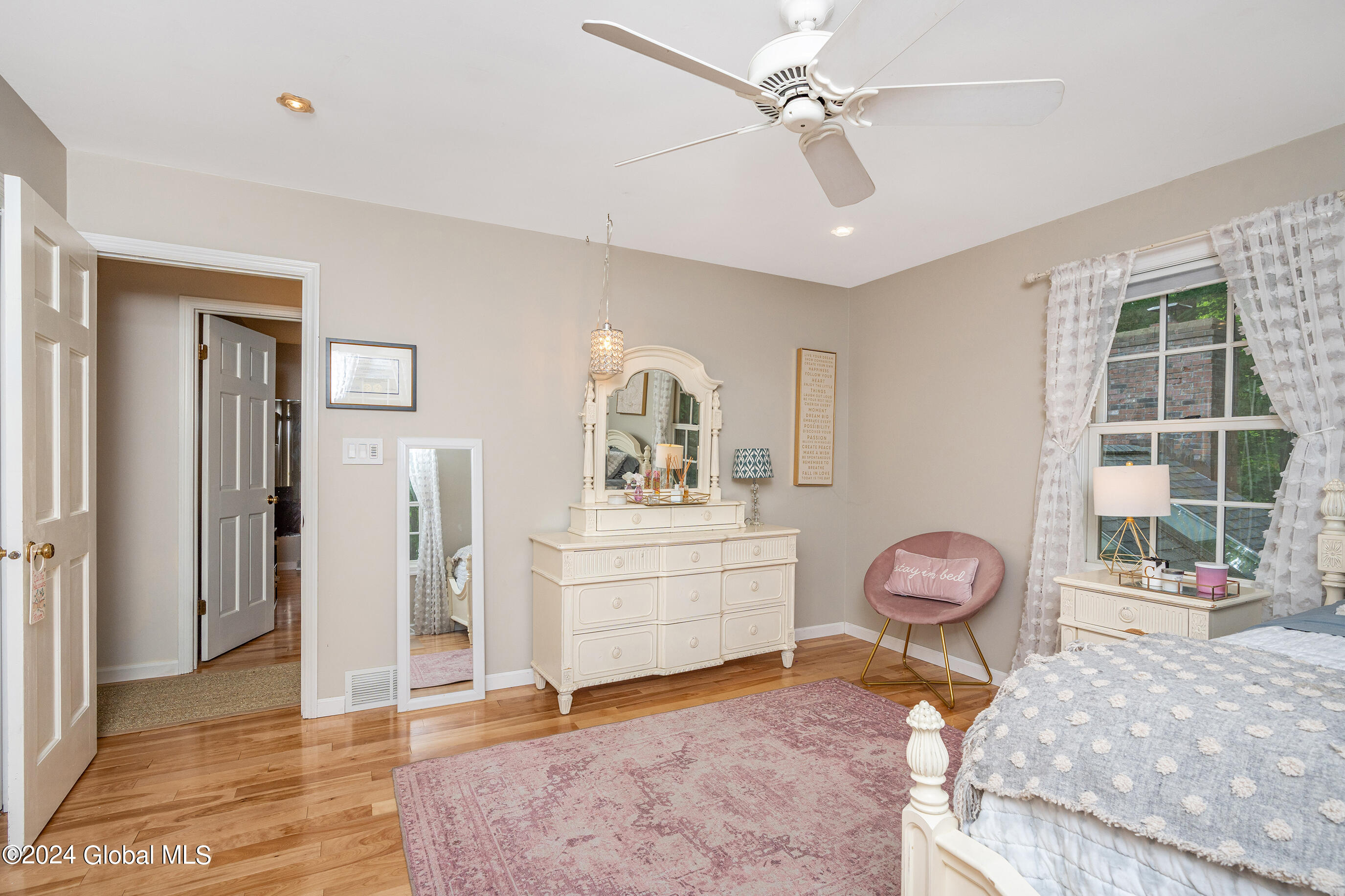 22 Ruxton Road Bethlehem, NY 12054 - Photo 35 of 60 044-22-Ruxton-Rd