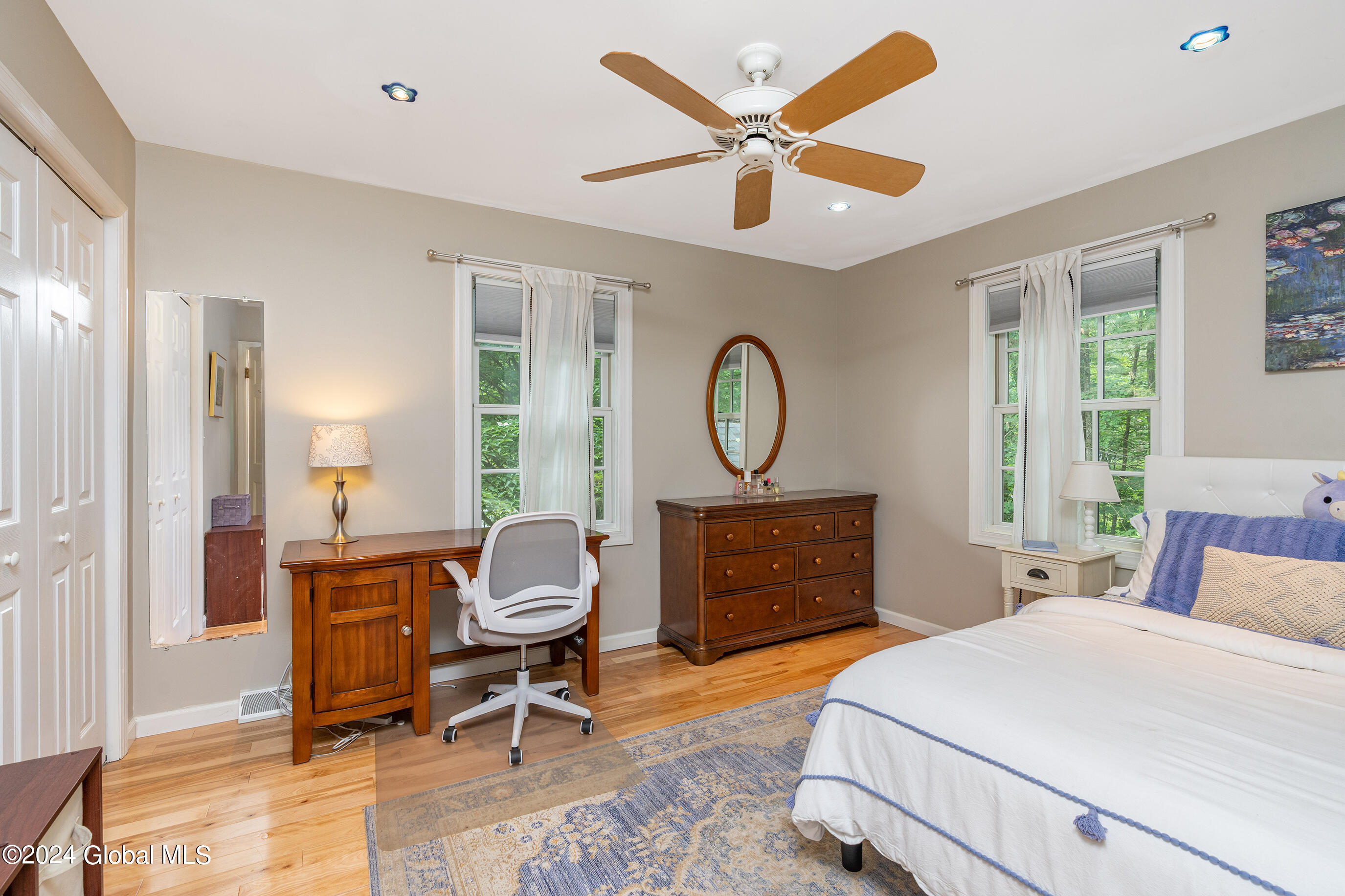 22 Ruxton Road Bethlehem, NY 12054 - Photo 36 of 60 045-22-Ruxton-Rd