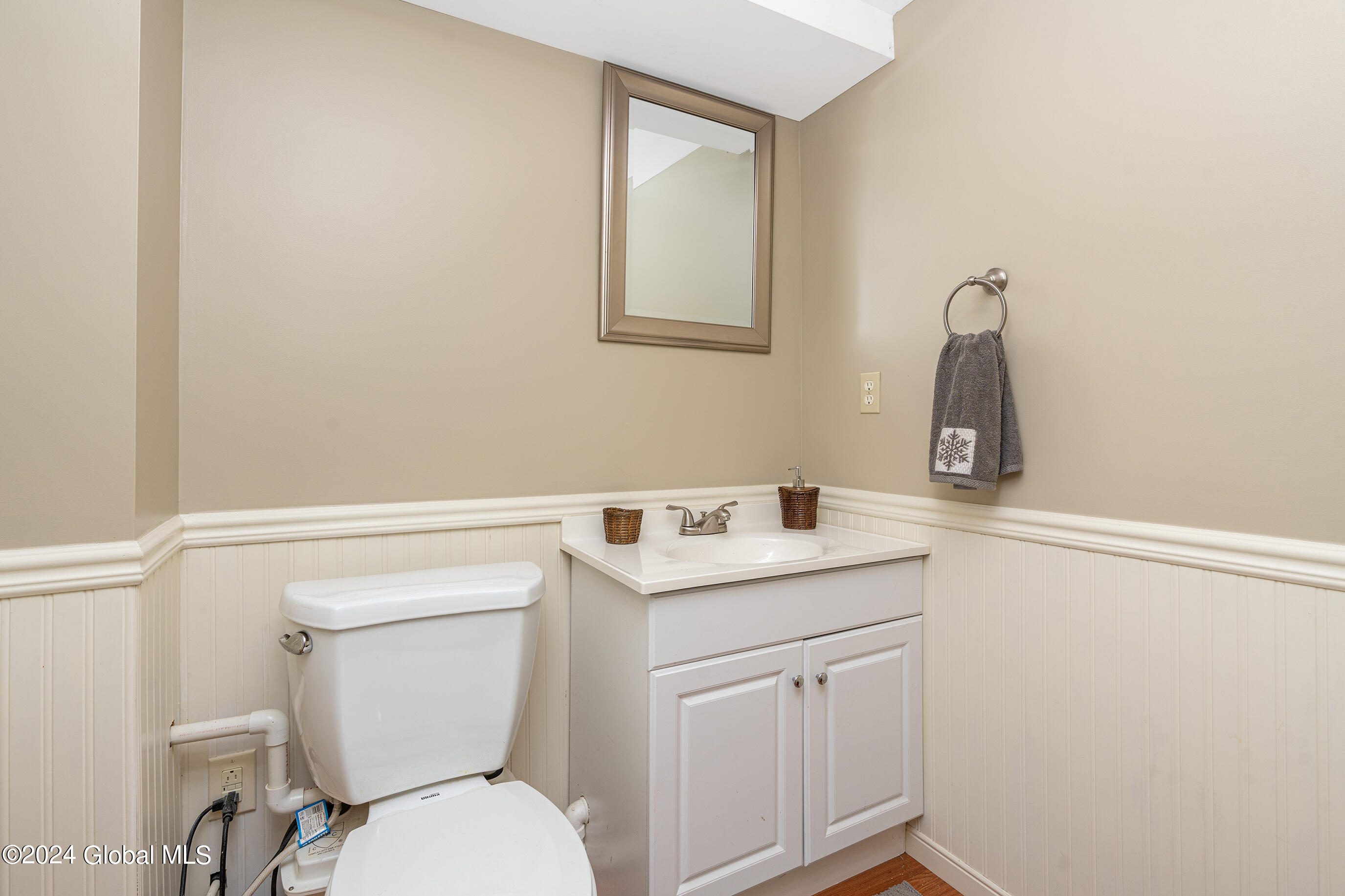 22 Ruxton Road Bethlehem, NY 12054 - Photo 45 of 60 029-22-Ruxton-Rd