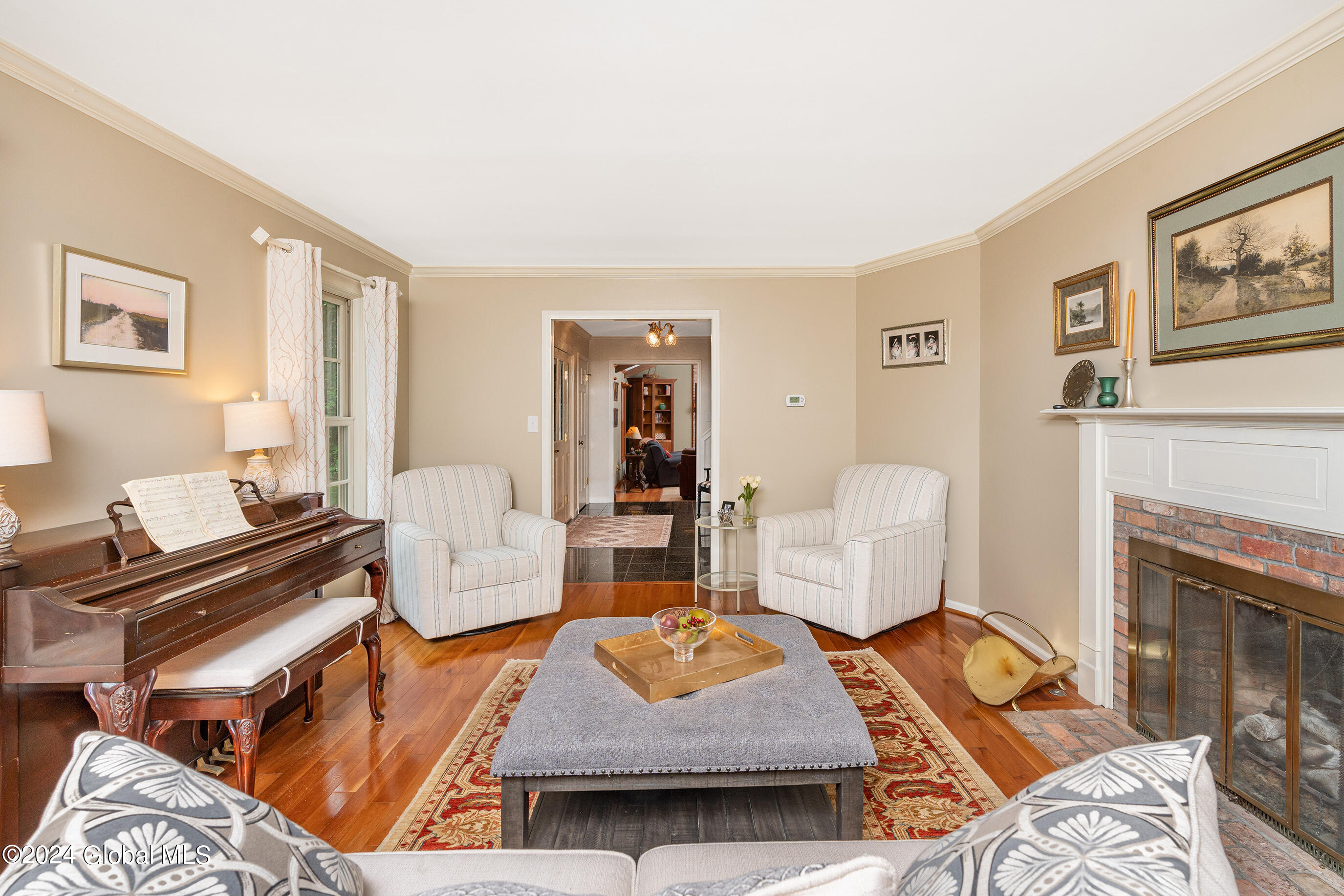 22 Ruxton Road Bethlehem, NY 12054 - Photo 8 of 60 024-22-Ruxton-Rd