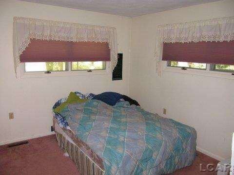 6273 Forrister Road Adrian, MI 49221 - Photo 5 of 11 20419333-4.JPG