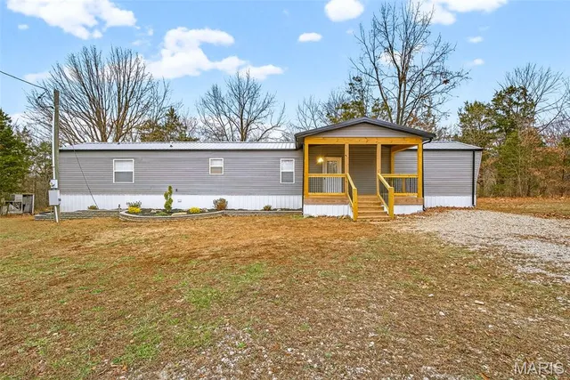 $178,000 | 10113 Camden Road, Cadet, MO 63630