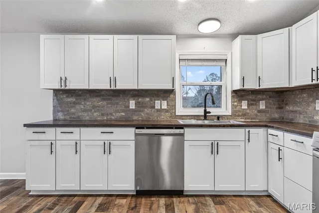 $178,000 | 10113 Camden Road, Cadet, MO 63630