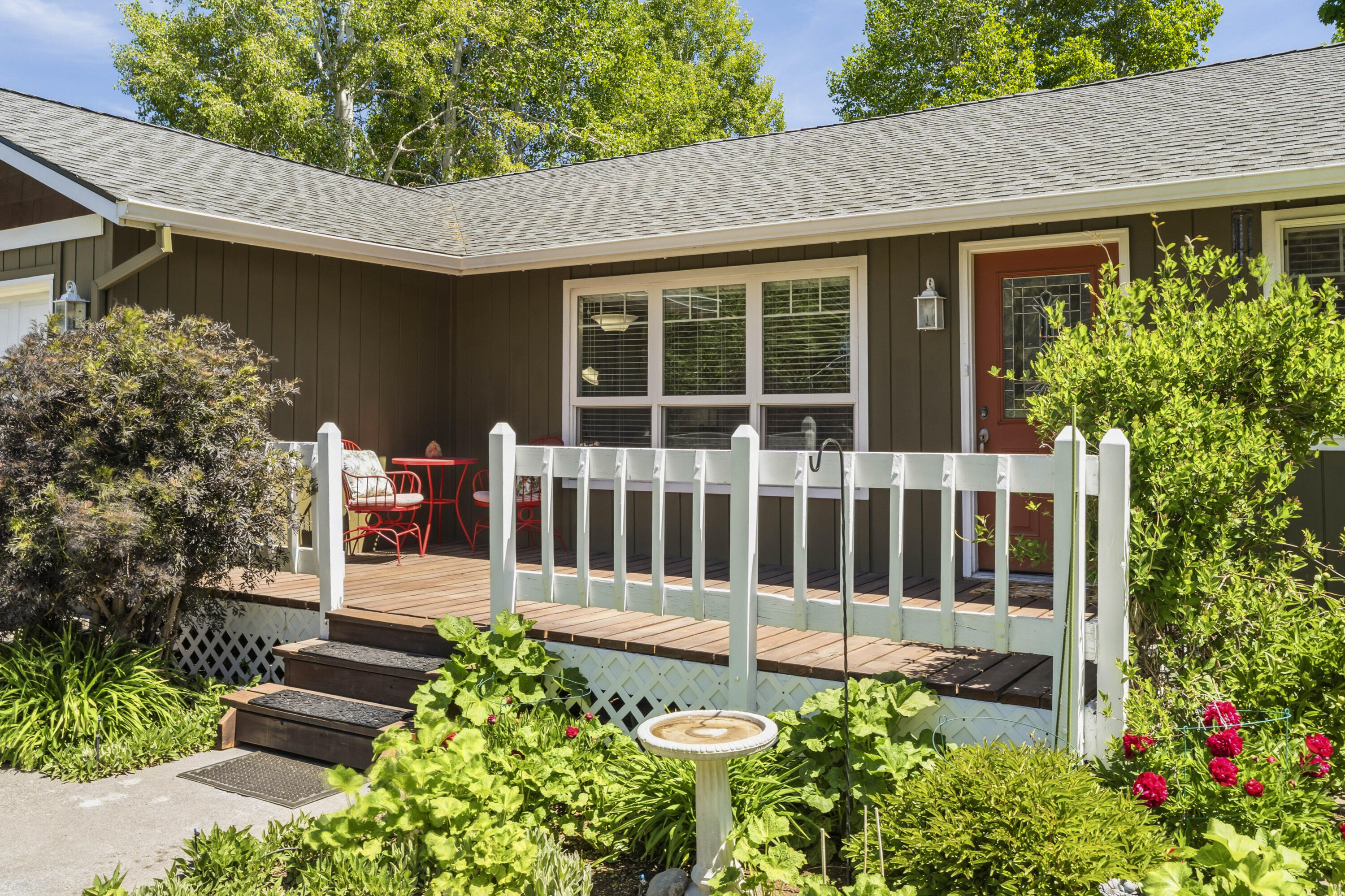 61908 Pettigrew Road Bend, OR 97702 - Photo 6 of 62 28-Exterior