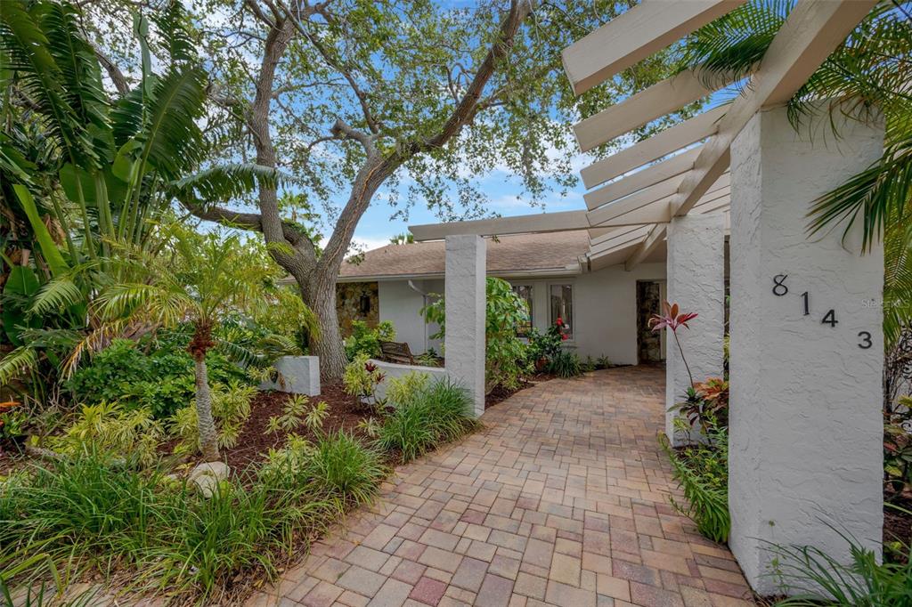 8143 Channel Drive Port Richey, FL 34668 - Photo 11 of 72 Gallery Image 11