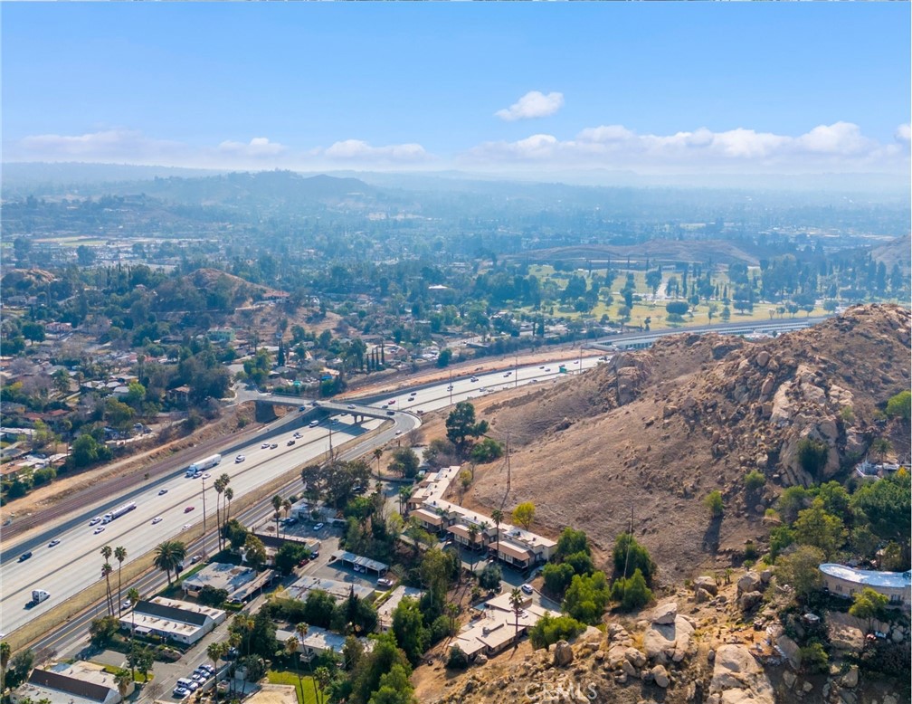 3060 Panorama Road Riverside, CA 92506 - Photo 34 of 38