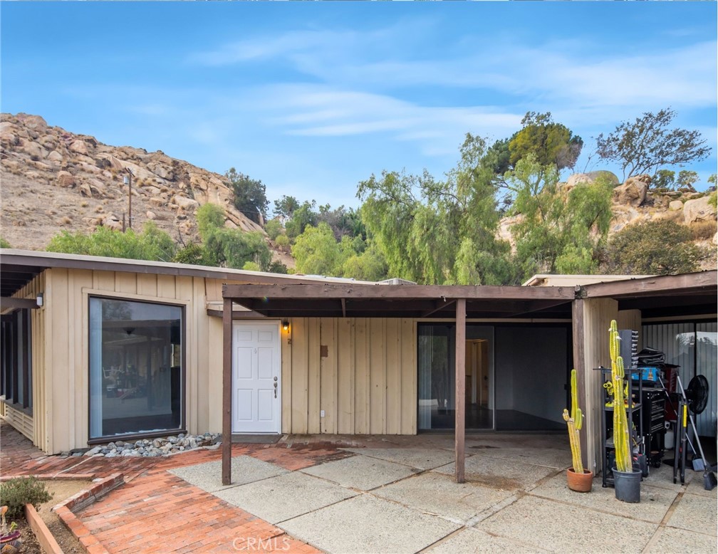 3060 Panorama Road Riverside, CA 92506 - Photo 4 of 38 a front view of a house