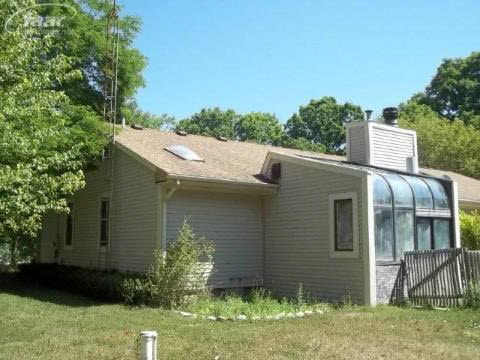 7048 Burpee Road Grand Blanc, MI 48439 - Photo 2 of 3 20204658-1.JPG