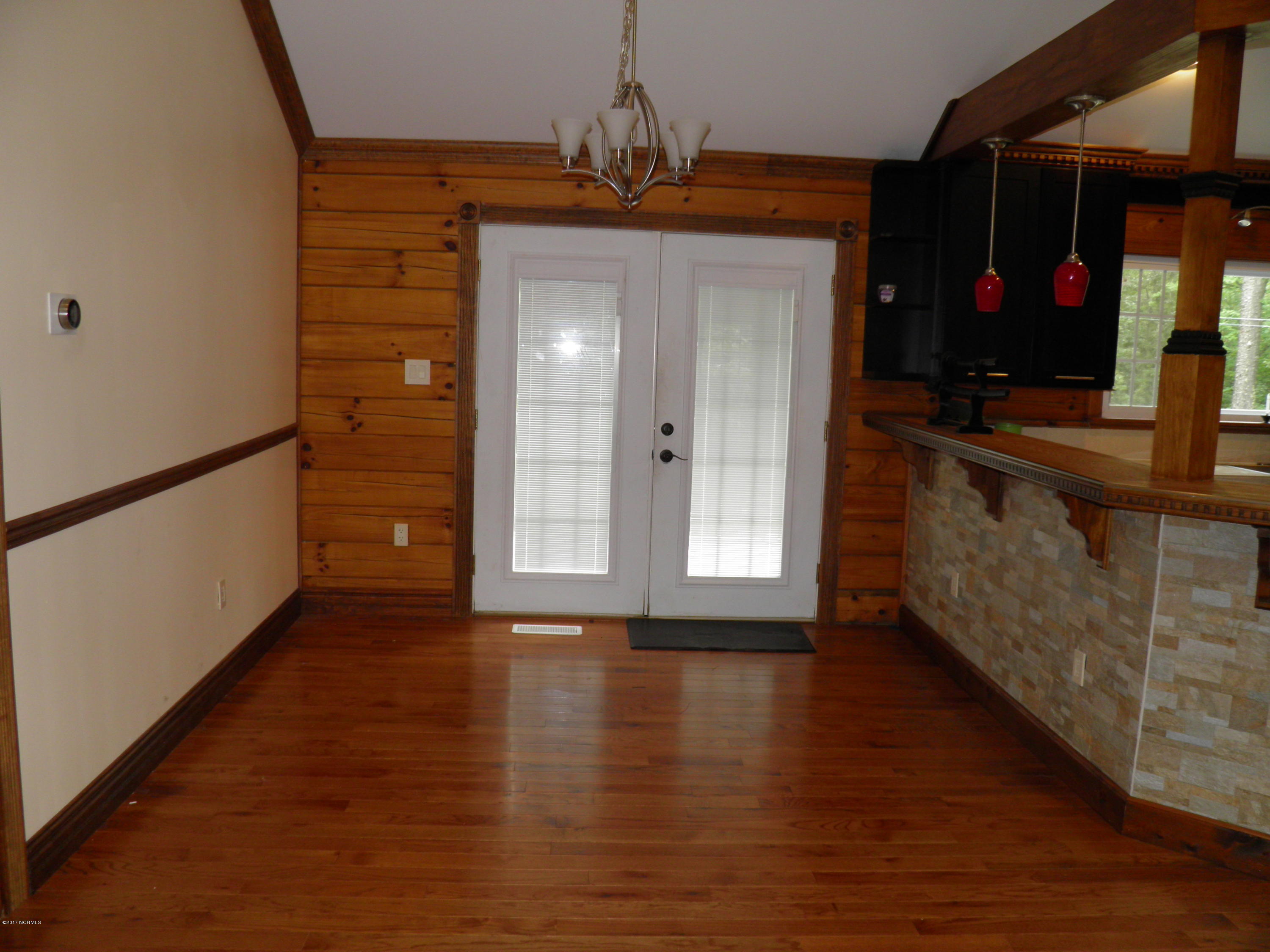 301 Jeff Road Arapahoe, NC 28510 - Photo 21 of 67 Dining