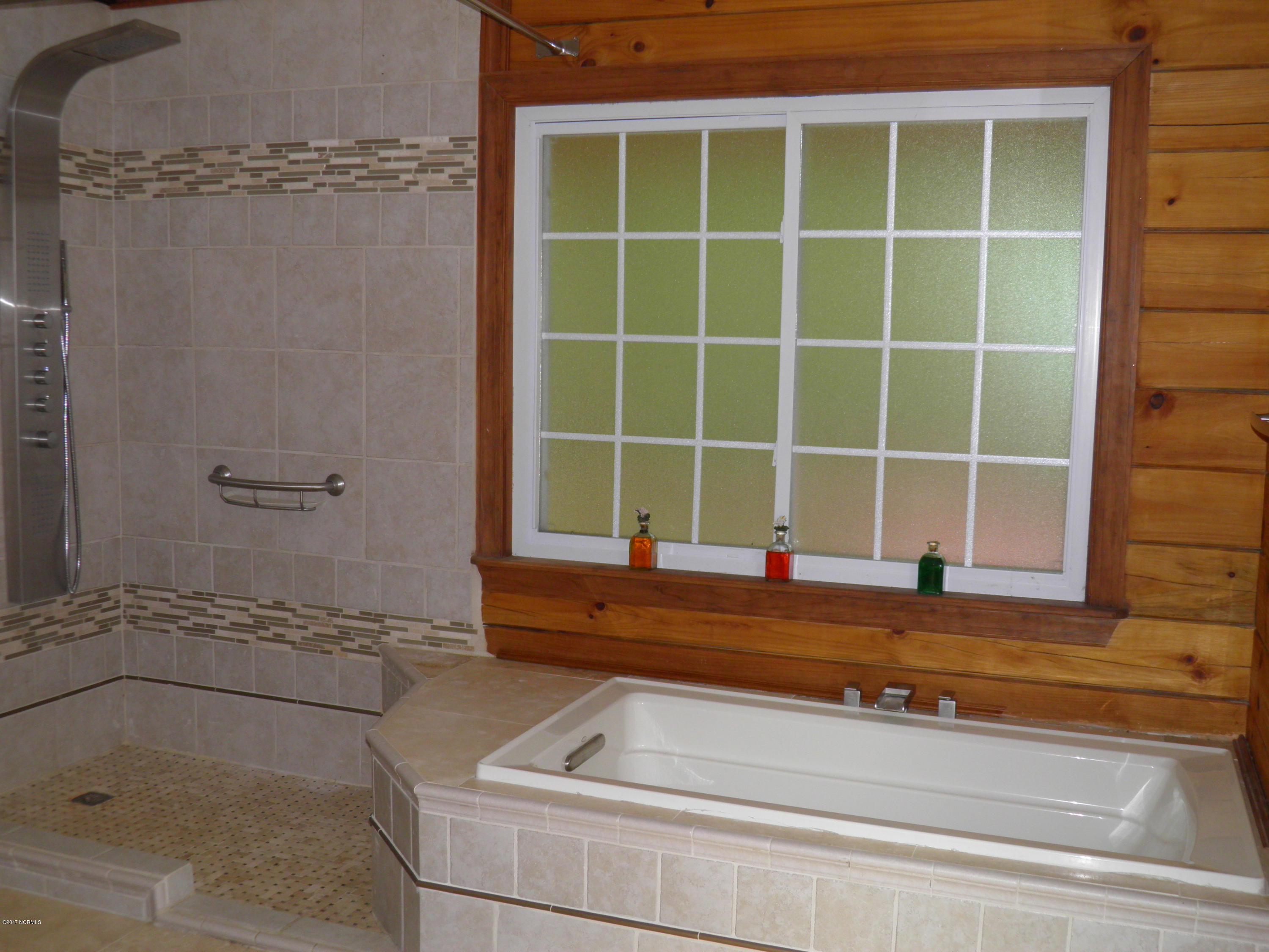 301 Jeff Road Arapahoe, NC 28510 - Photo 29 of 67 P8050149