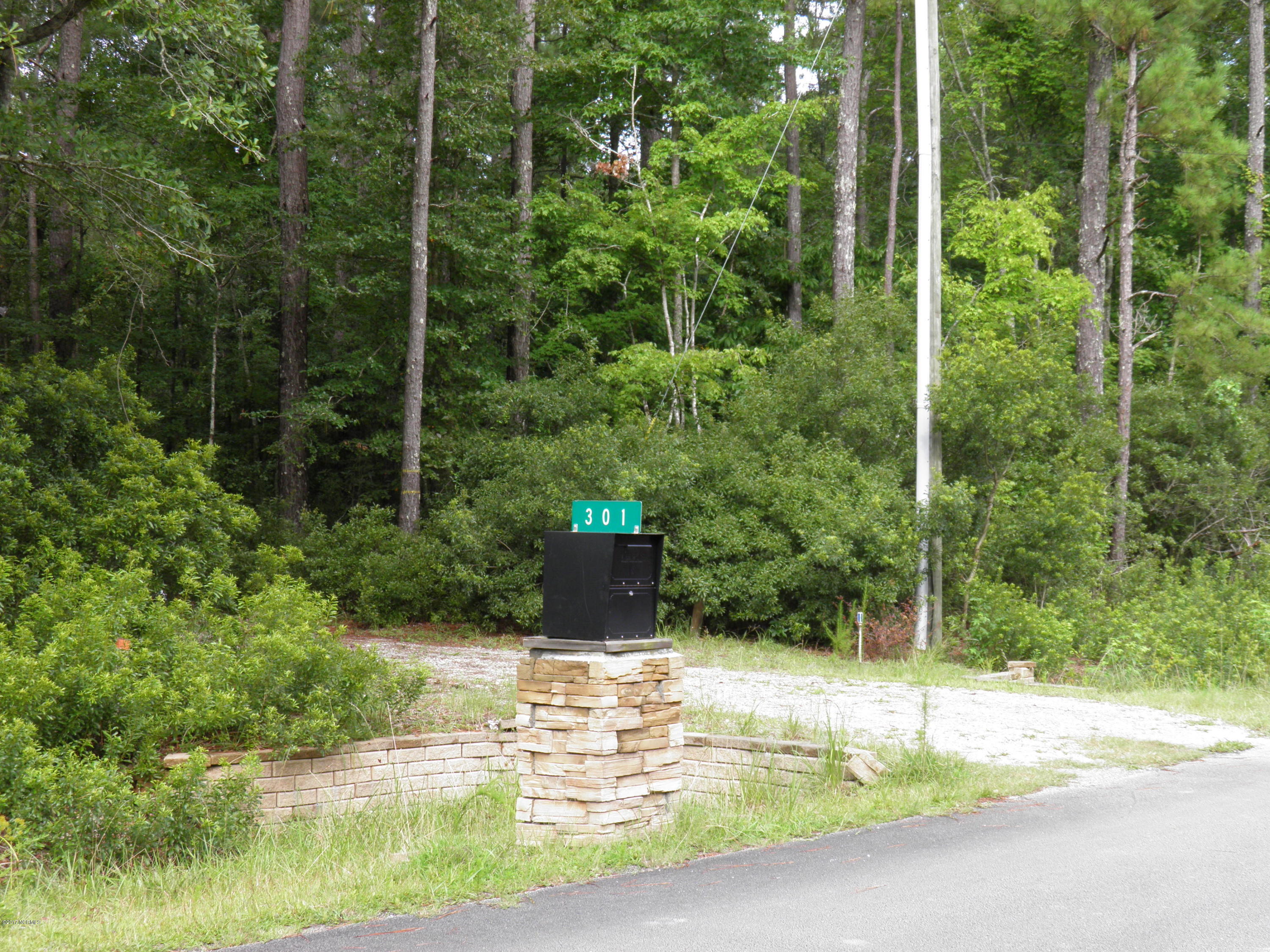 301 Jeff Road Arapahoe, NC 28510 - Photo 48 of 67 P8100207