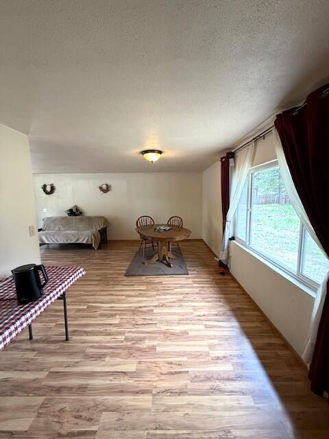 15904 Fir Road La Pine, OR 97739 - Photo 19 of 37 Kitchen Looking into Dining Area