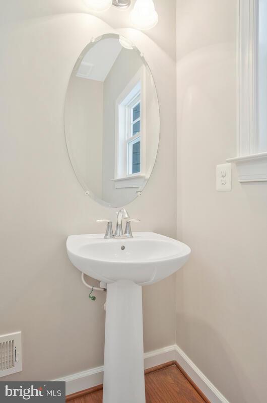 156 Moore Road Arnold, MD 21012 - Photo 14 of 56 Gallery Image 14