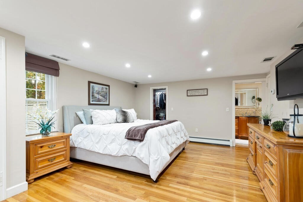 24 Robin Road Lynnfield, MA 01940 - Photo 24 of 42 Gallery Image 24