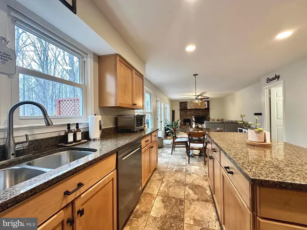 $3,950 | 13016 Smoketown Road, Woodbridge, VA 22192