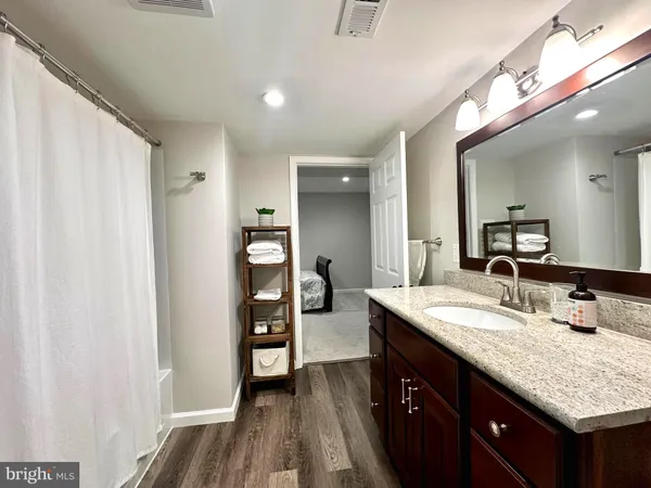 $3,950 | 13016 Smoketown Road, Woodbridge, VA 22192