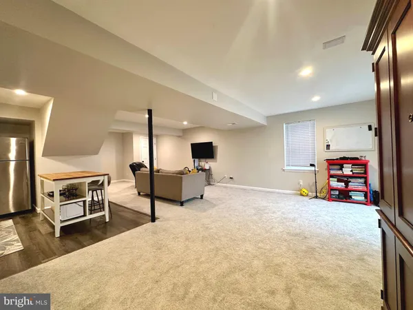 $3,950 | 13016 Smoketown Road, Woodbridge, VA 22192