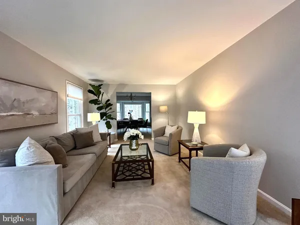 $3,950 | 13016 Smoketown Road, Woodbridge, VA 22192