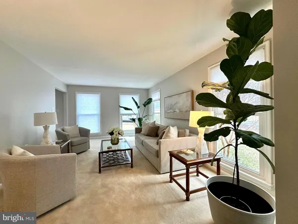 $3,950 | 13016 Smoketown Road, Woodbridge, VA 22192