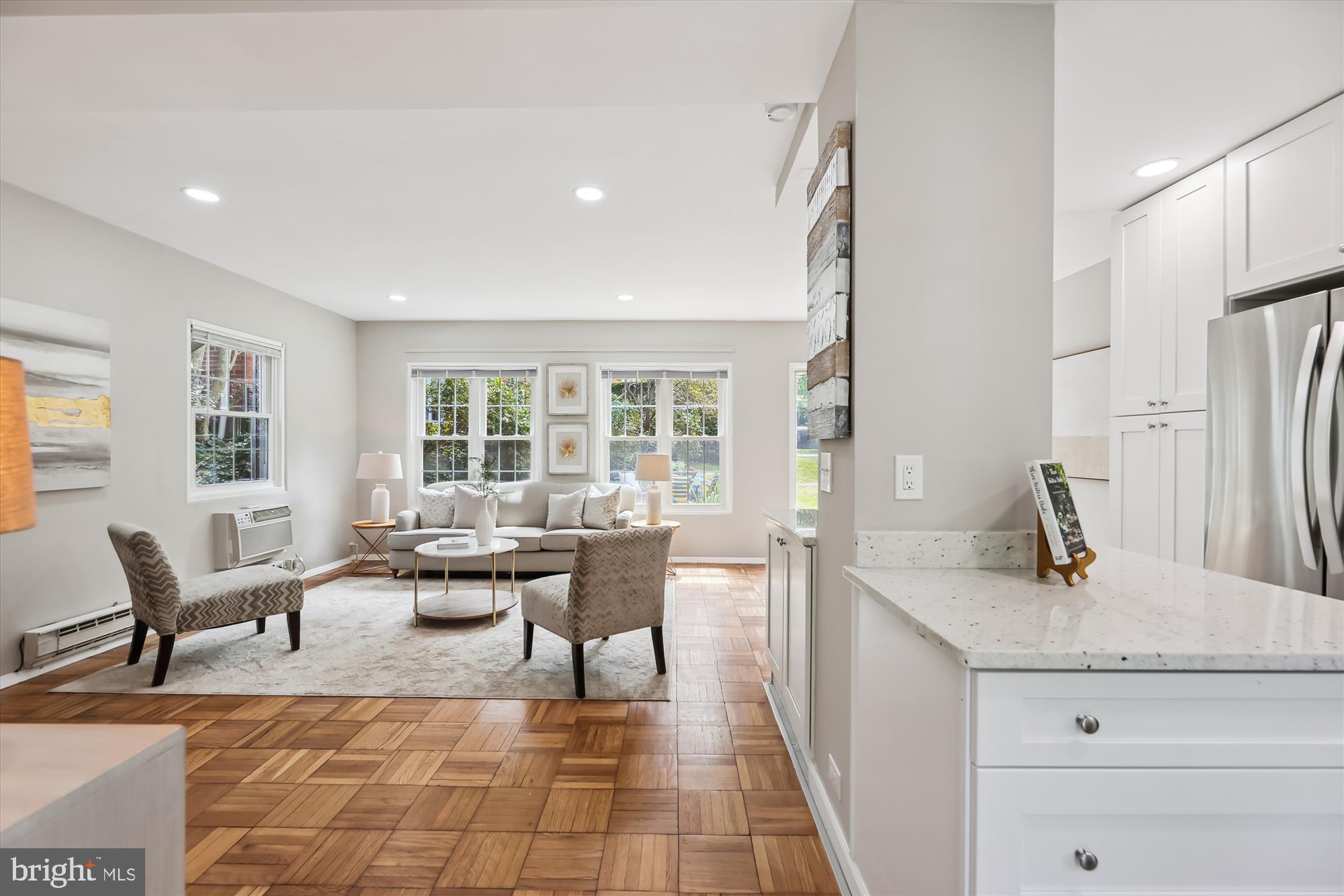 3424 Gunston Road Alexandria, VA 22302 - Photo 2 of 38