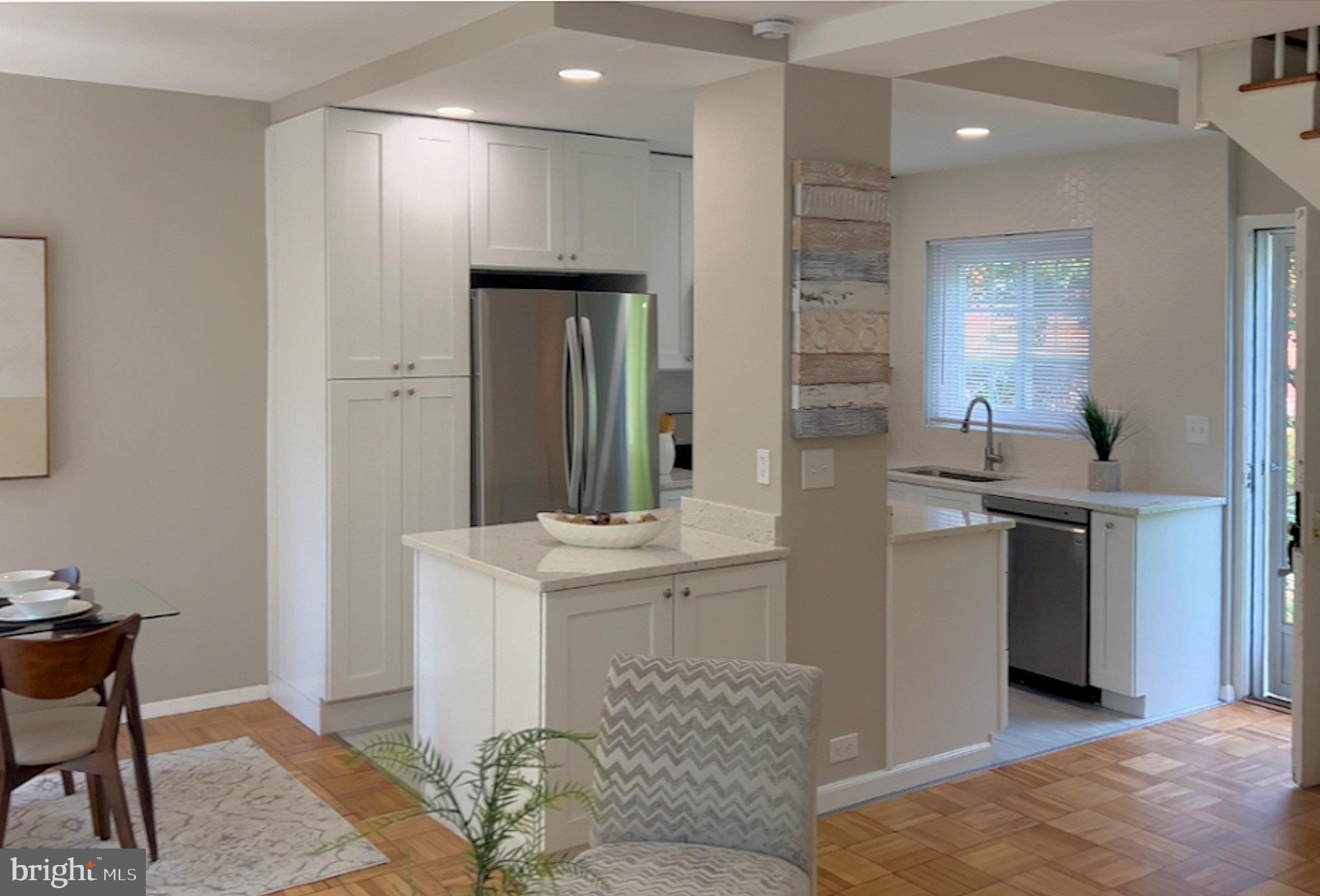 3424 Gunston Road Alexandria, VA 22302 - Photo 6 of 38