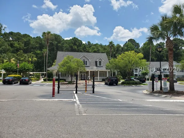 $199,900 | 50 Pebble Beach Cove, Unit H118, Bluffton, SC 29910