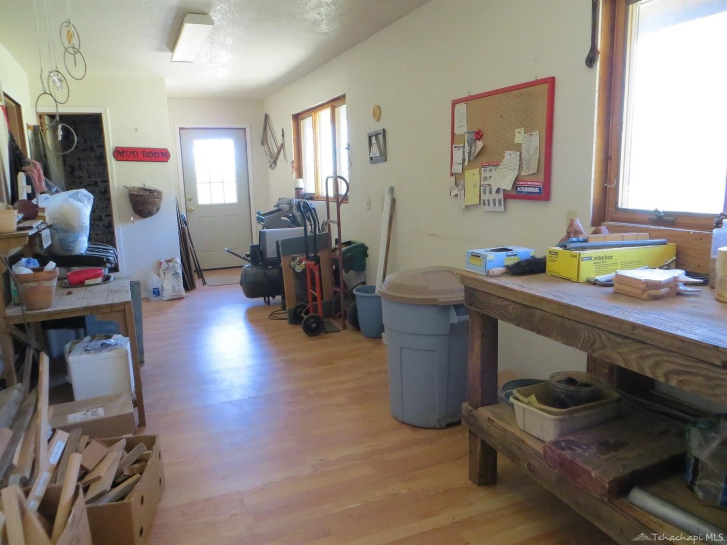 26140 Bear Valley Road Tehachapi, CA 93561 - Photo 28 of 58 Gallery Image 28
