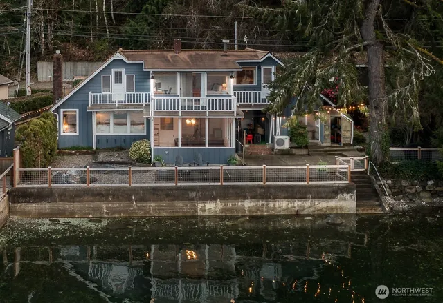 $1,075,000 | 14103 Highway 106, Belfair, WA 98528