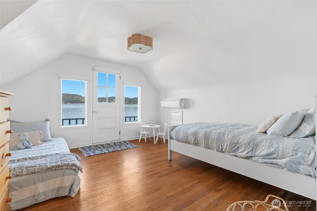 $1,075,000 | 14103 Highway 106, Belfair, WA 98528