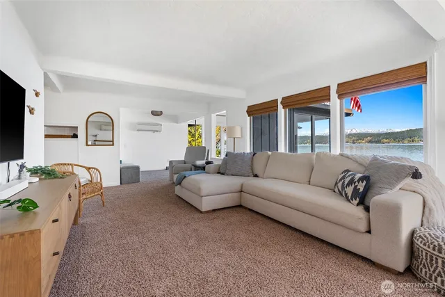 $1,075,000 | 14103 Highway 106, Belfair, WA 98528