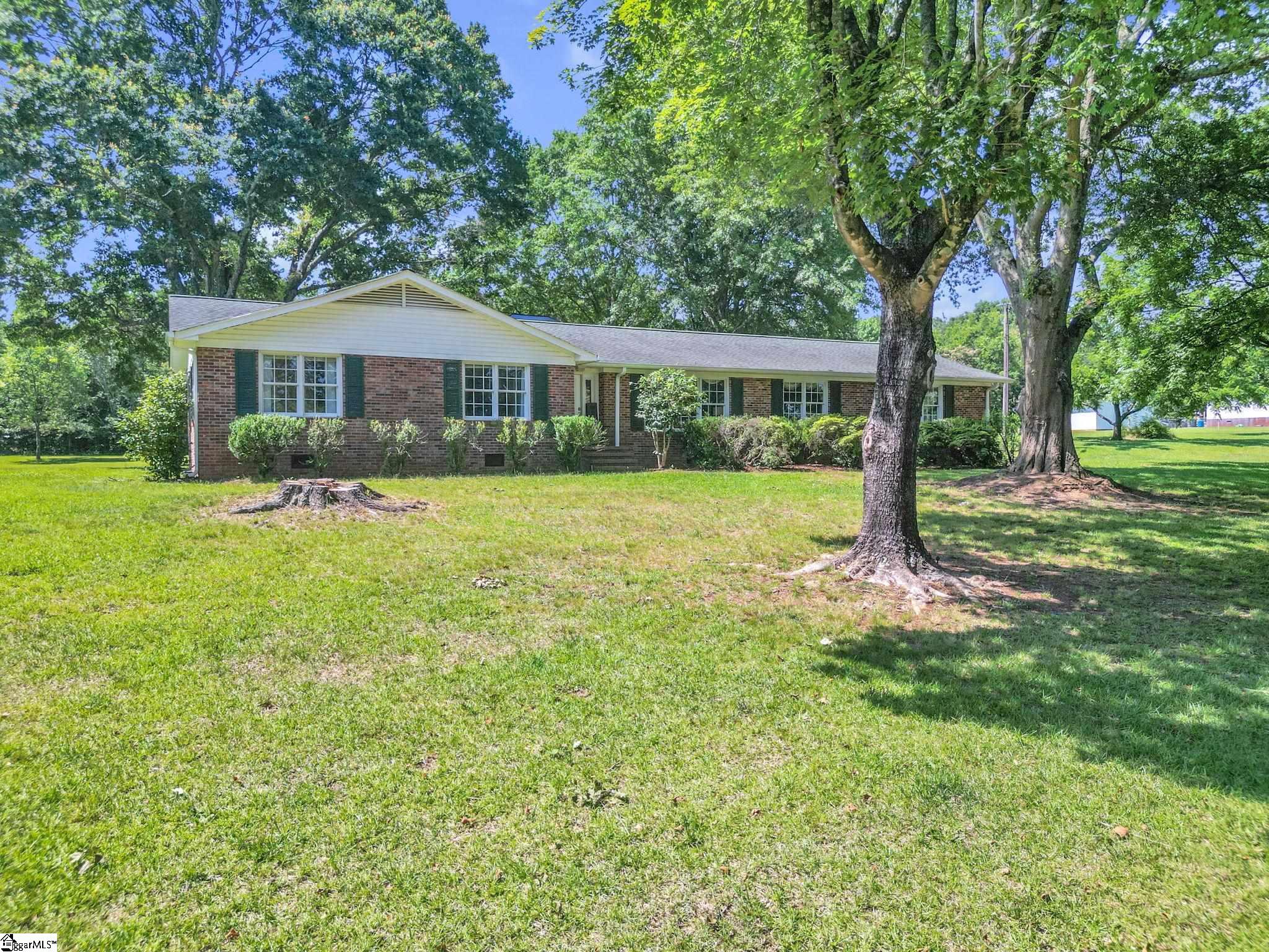 241 Rector Road Lyman, SC 29365 - Photo 2 of 42