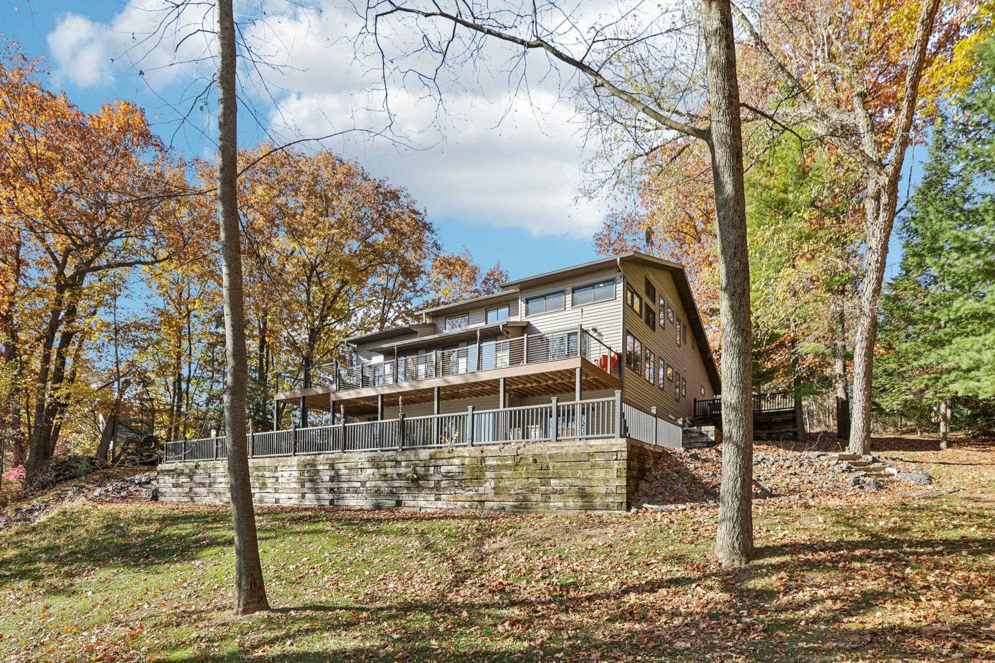 N5620 Thunderbird Road Portage, WI 53901 - Photo 32 of 36