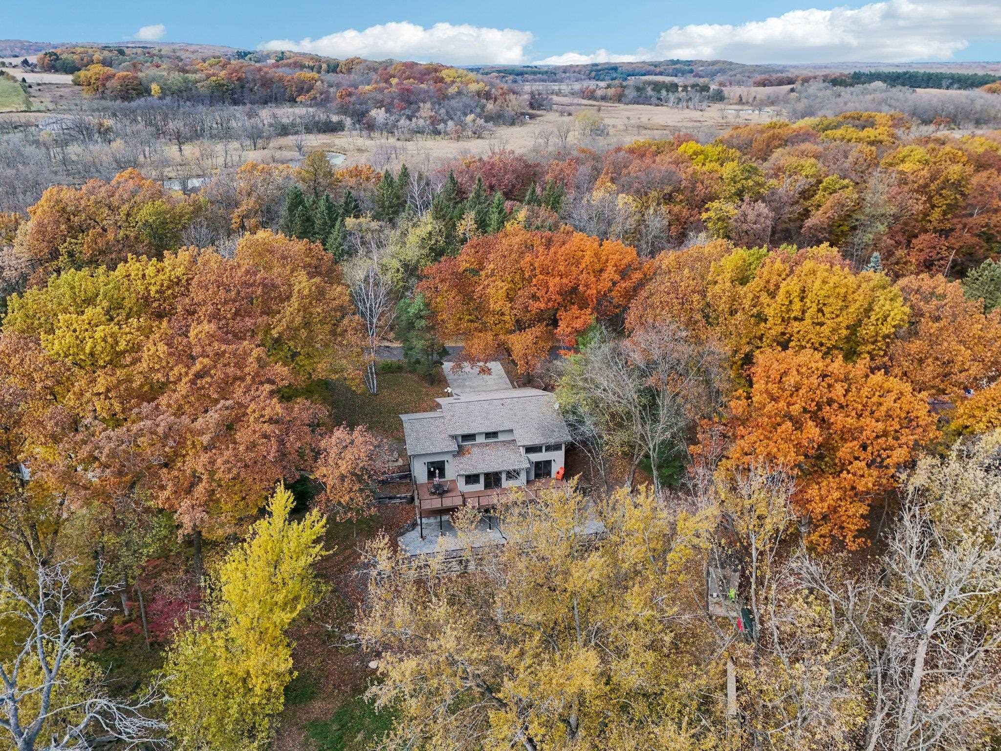 N5620 Thunderbird Road Portage, WI 53901 - Photo 35 of 36