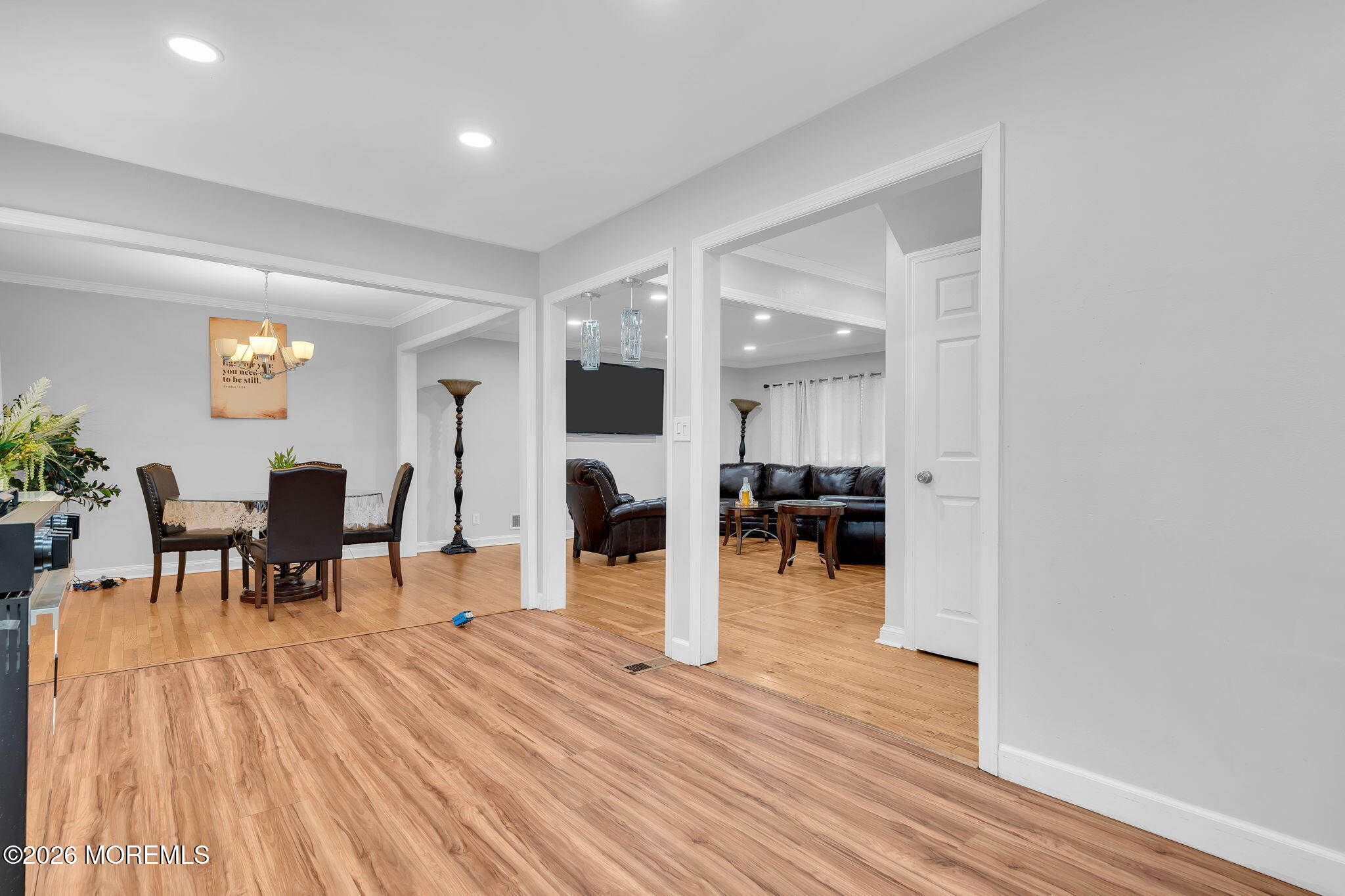 905 Fordham Road Neptune Township, NJ 07753 - Photo 10 of 28 13-web-or-mls-DSC04239