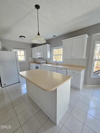 $2,595 | 2205 Dungiven Court, Garner, NC 27529