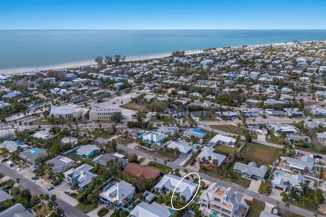 $1,275,000 | 213 83rd Street, Unit EAST VILLA/ A, Holmes Beach, FL 34217