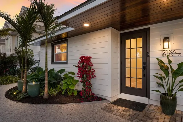 $1,275,000 | 213 83rd Street, Unit EAST VILLA/ A, Holmes Beach, FL 34217